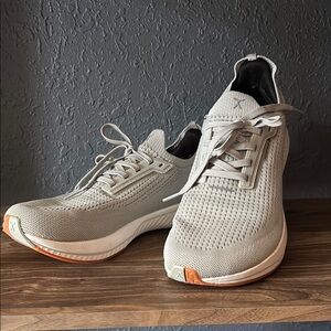 Flux Adapt Waterproof Runner Unisex Womens 9.5, Mens 8